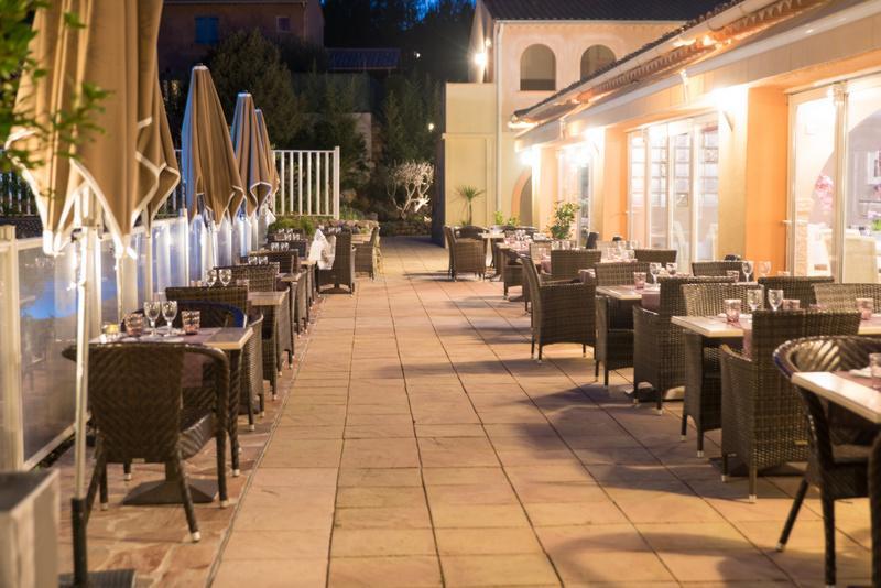 Logis Hostellerie De L'Abbaye เลอ โตโรเนต์ ภายนอก รูปภาพ